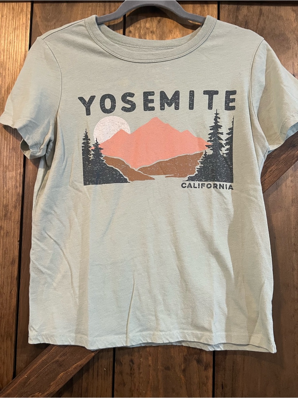 Zoe + Liv woman’s tshirt, XS